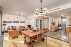 Spacious Duplex Garden 2BR Parking in neve Tsedek